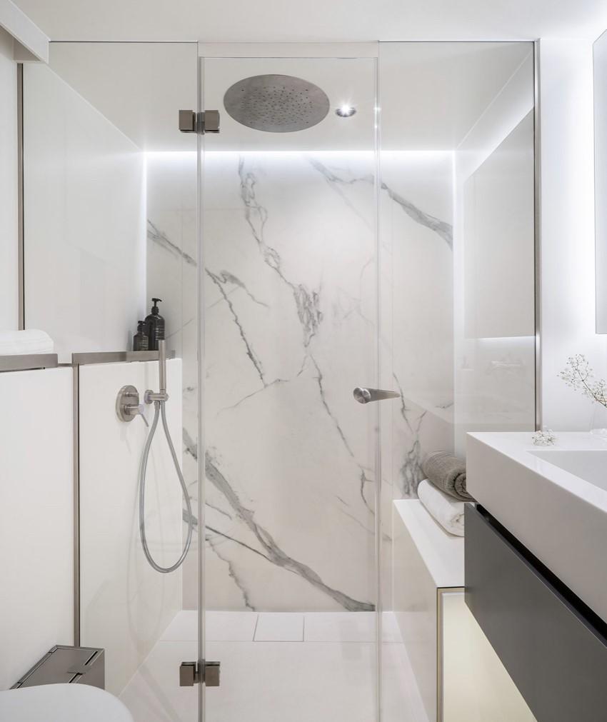 Contemporary marble bathroom aboard Sunreef 70+ luxury catamaran