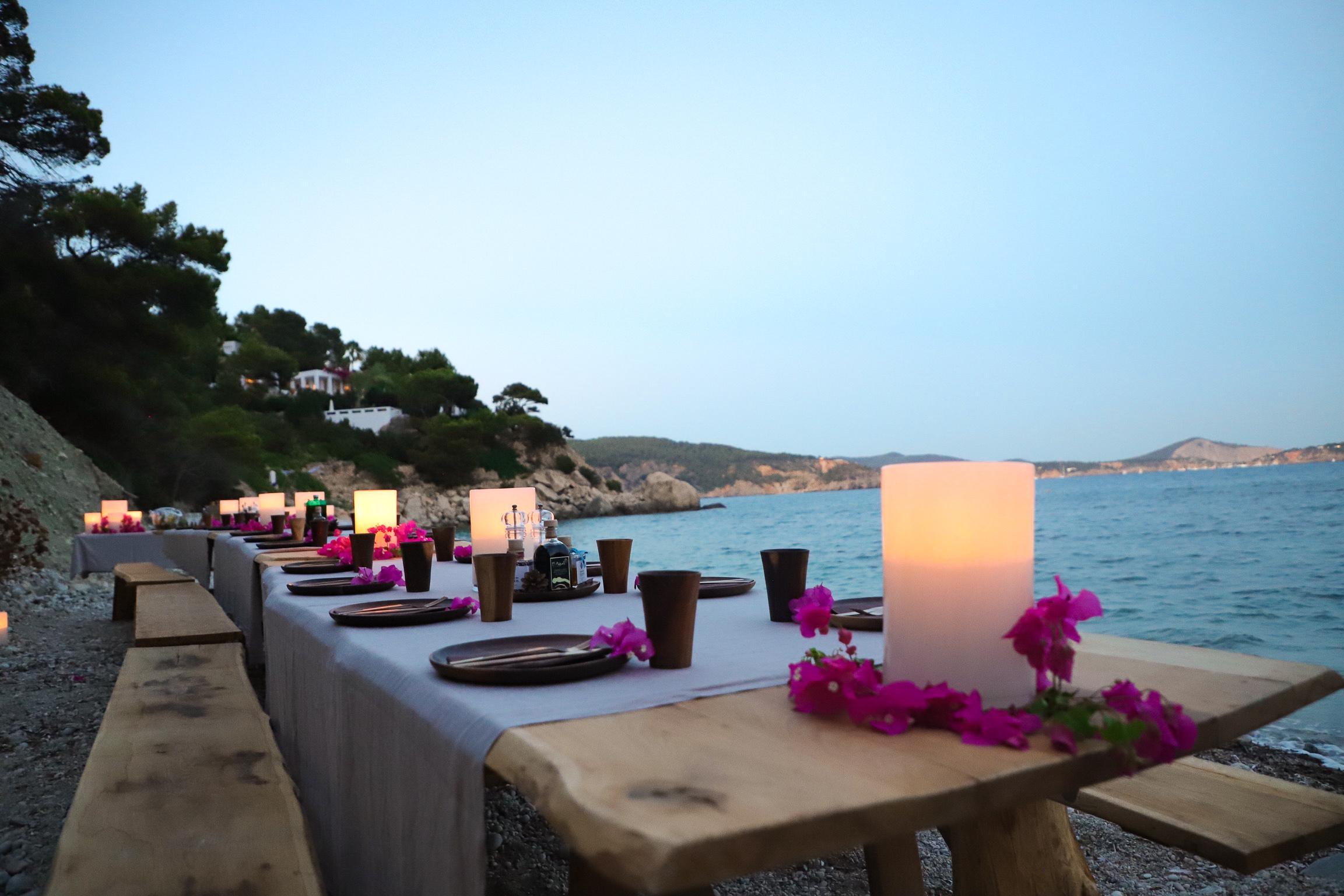 Luxury beachfront dining experience in Mykonos with private concierge service and sunset sea views