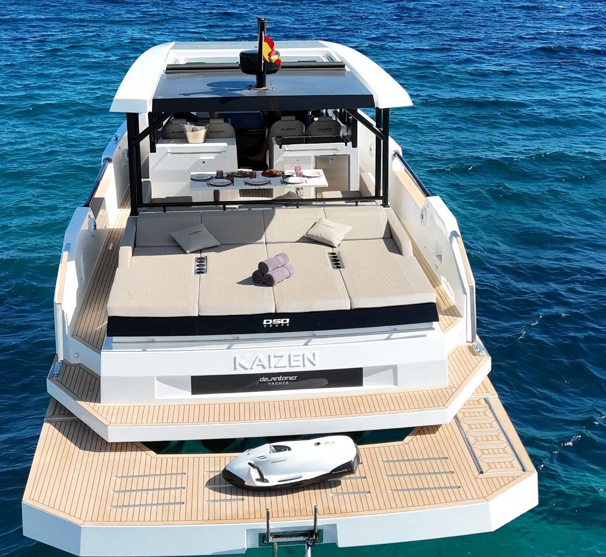 Open rear deck of De Antonio 50 Coupé luxury yacht